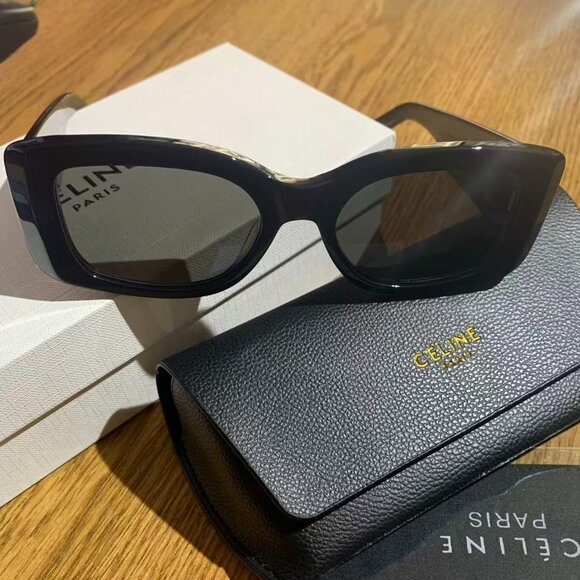 CELINE Rectangle Black Sunglasses - Picture 3 of 9